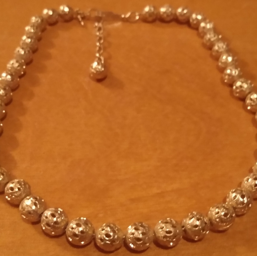 Vintage Trifari Gold Filigree Bead Choker w Key